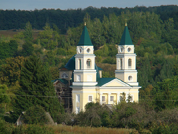 Орловская область корсаковский. Храм Николая Чудотворца в Бредихино Корсаковского района. Церковь Николая Чудотворца в Бредихино. Никольский храм с. Бредихино. Никольский храм село Бредихино.